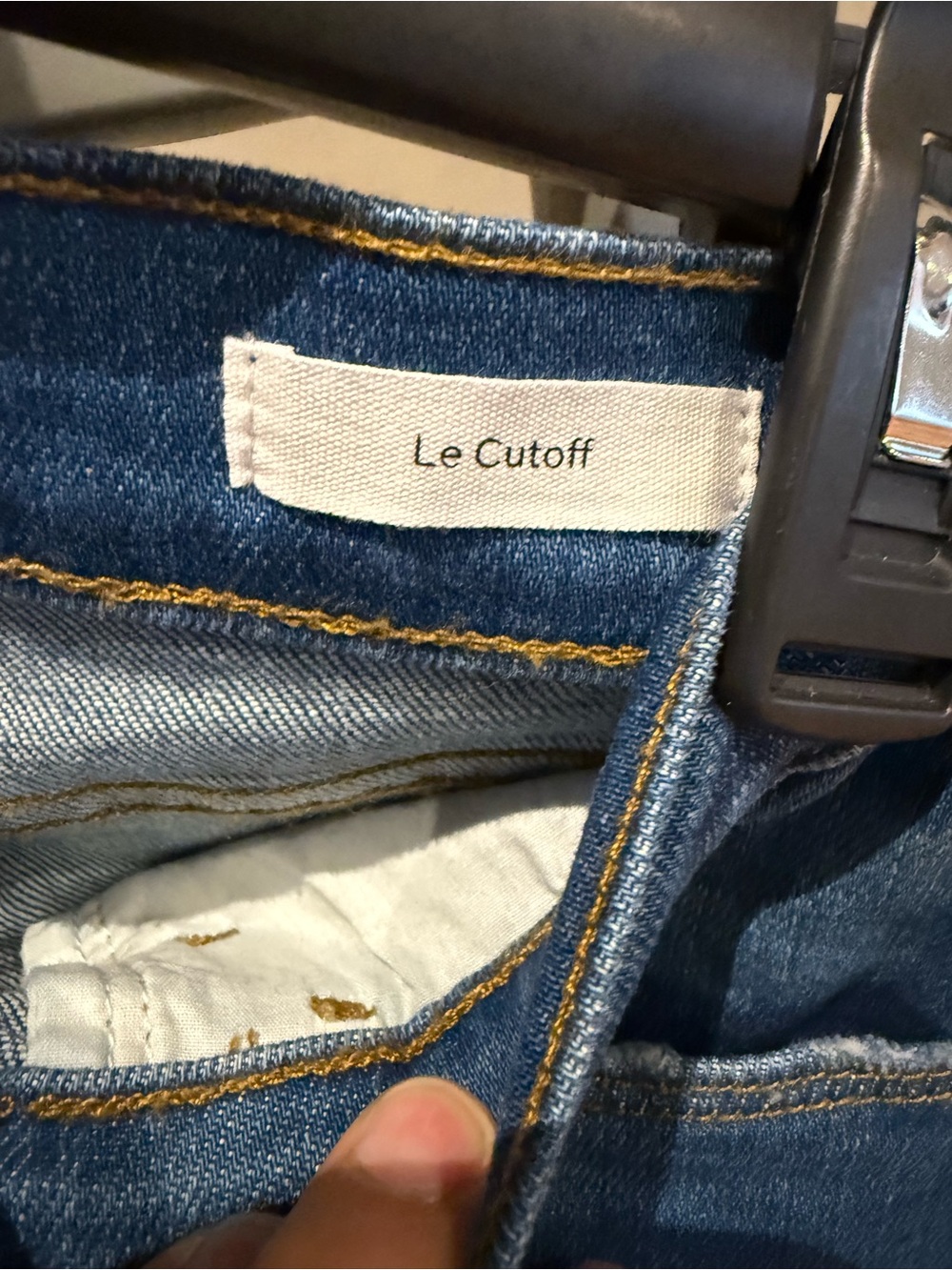 Frame Denim Le Cutoff Frayed Hem Shorts in Clintwood - Picture 4 of 8